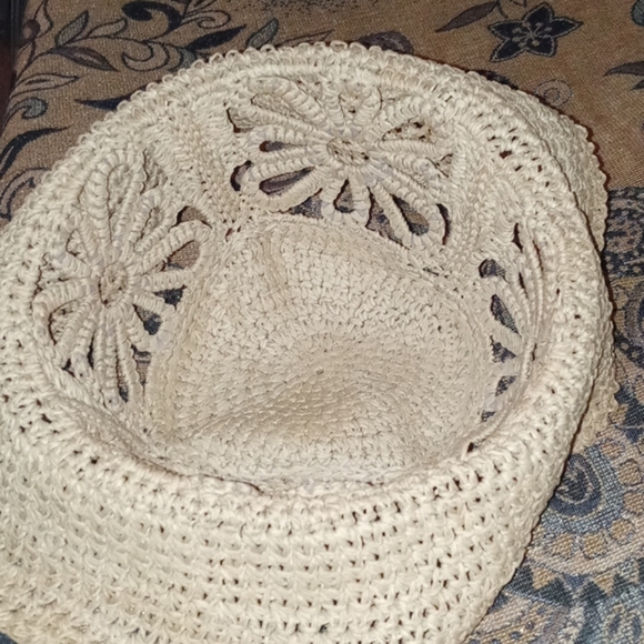Three summer hats in good condition - Picture 3 of 7